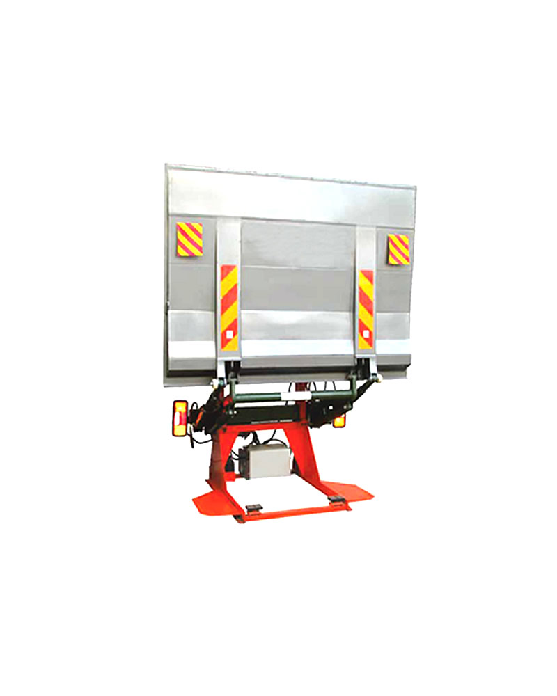 With a lifting capacity of 1.5 tonnes, our tail lifts are fitted to both rigids and artic vehicles